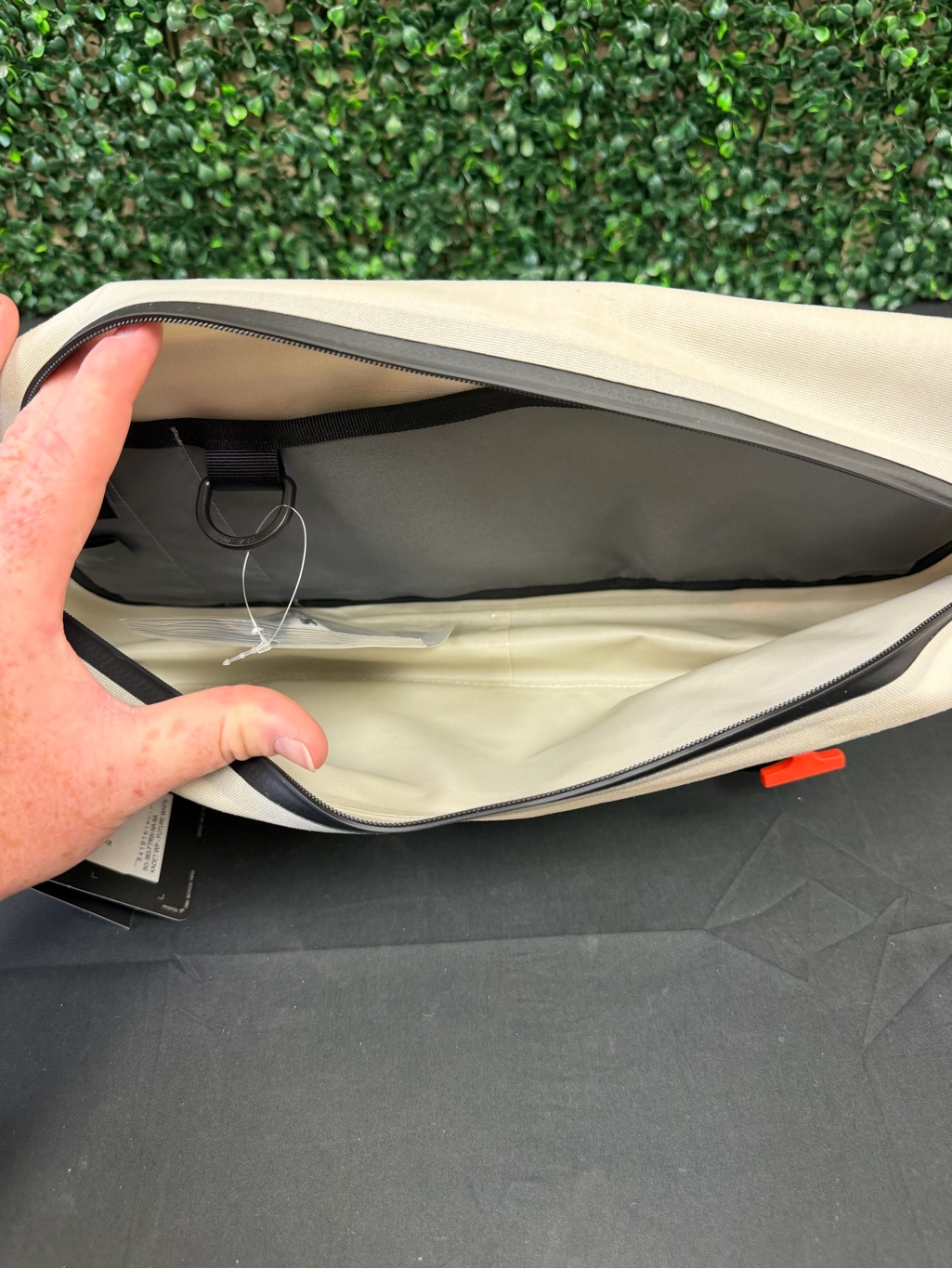 Chrome Industries Kadet Wp Sling — image 6 of 8